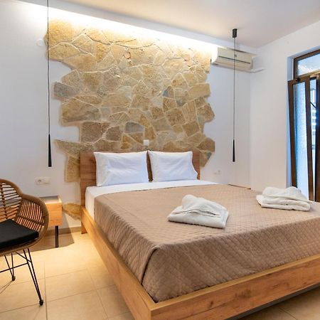 Villa Gereoudis Seaview Apartments-Pool & Bar Kolymbari Exterior photo